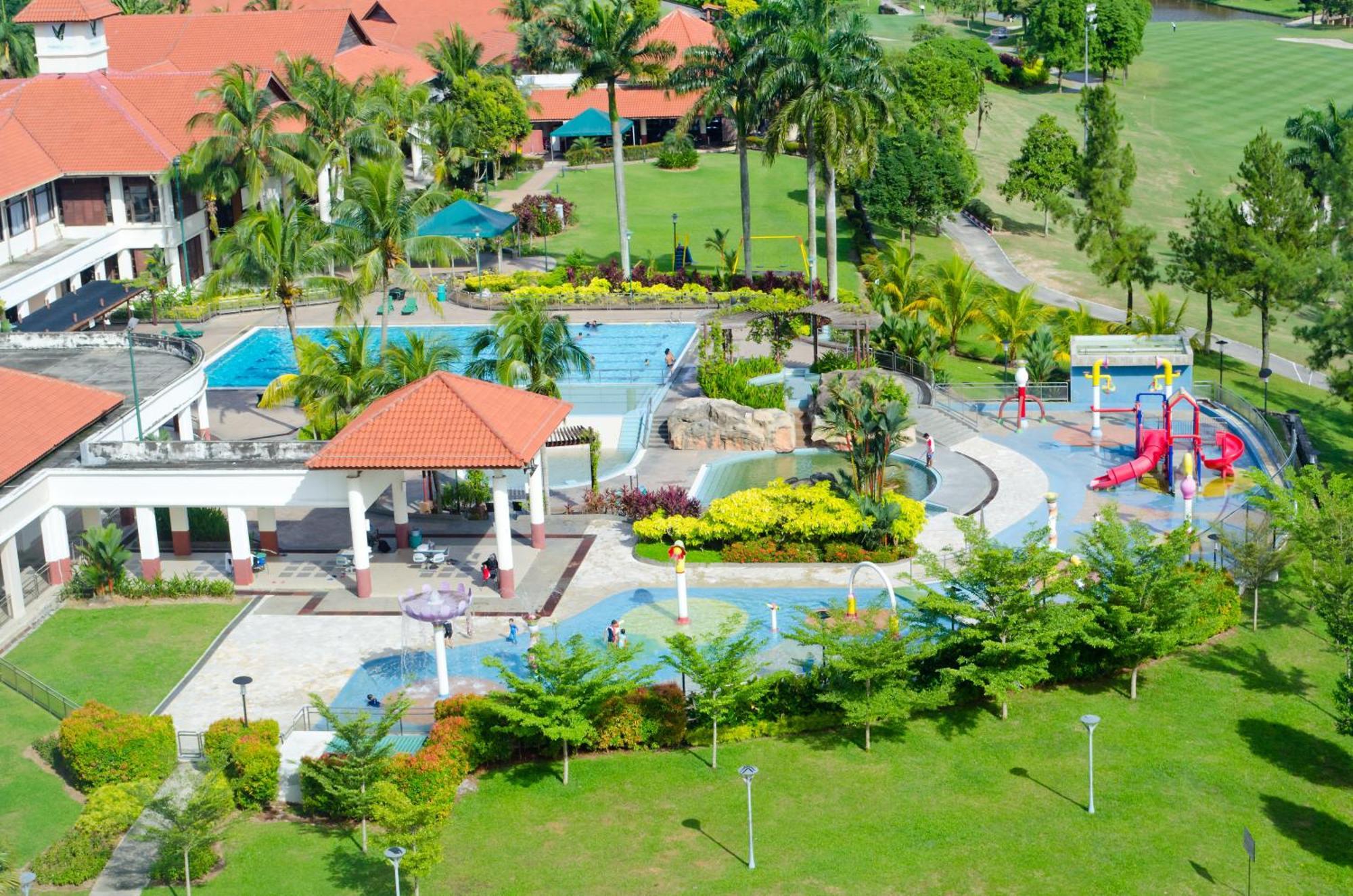 Nilai Springs Resort Hotel Exterior foto