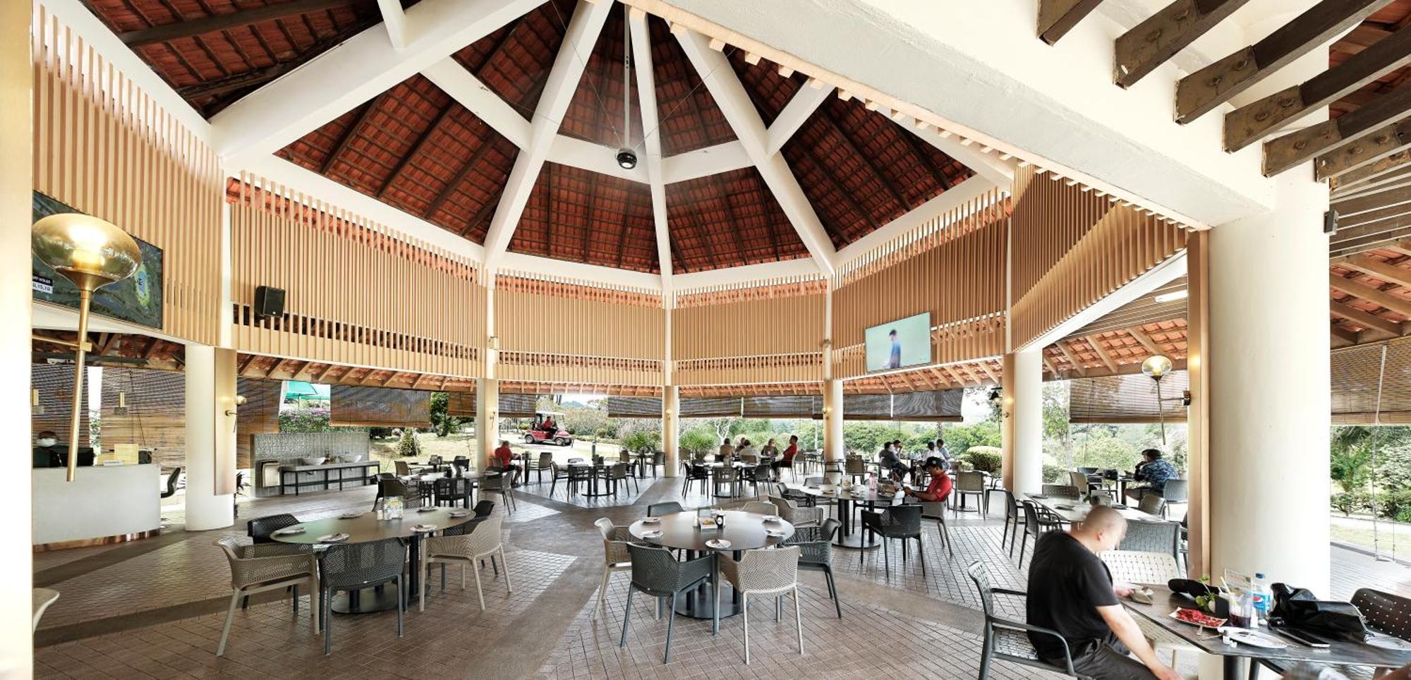 Nilai Springs Resort Hotel Exterior foto